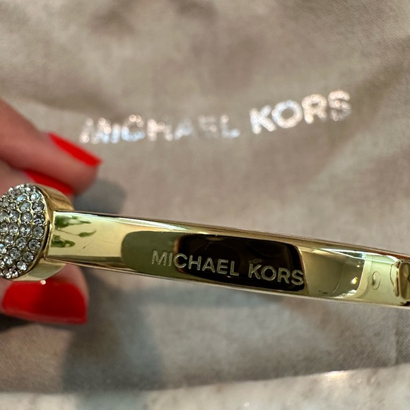 NWOT Michael Kors Bracelet ❤️ - Picture 2 of 9